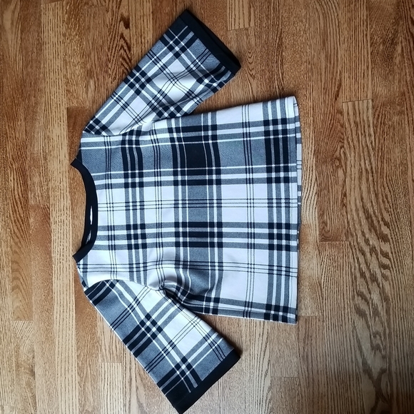 Joseph Ribkoff Tops - (4) Joseph Ribkoff 3/4 Length Sleeved Top Plaid Print Tartan Statement Sleeves